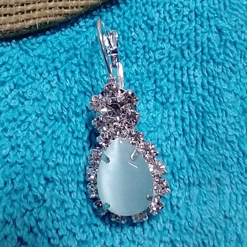 Silvertone blue cat eye crystal necklace ring earrings set - Picture 6 of 8